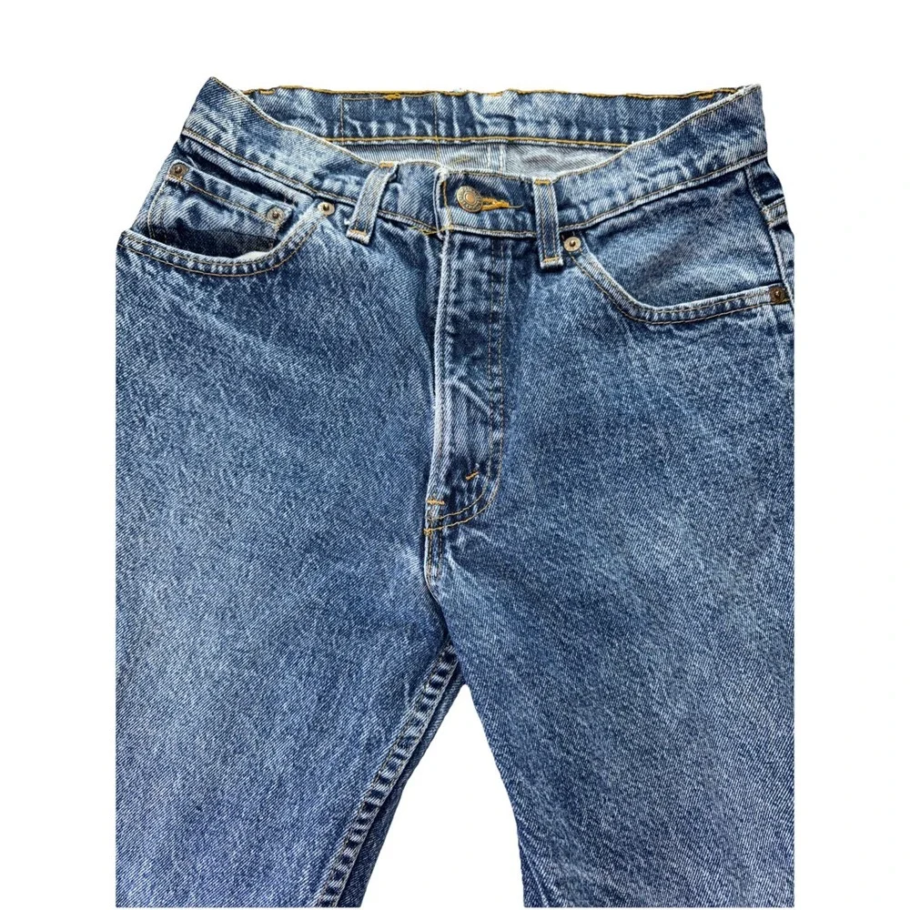 Levis please note